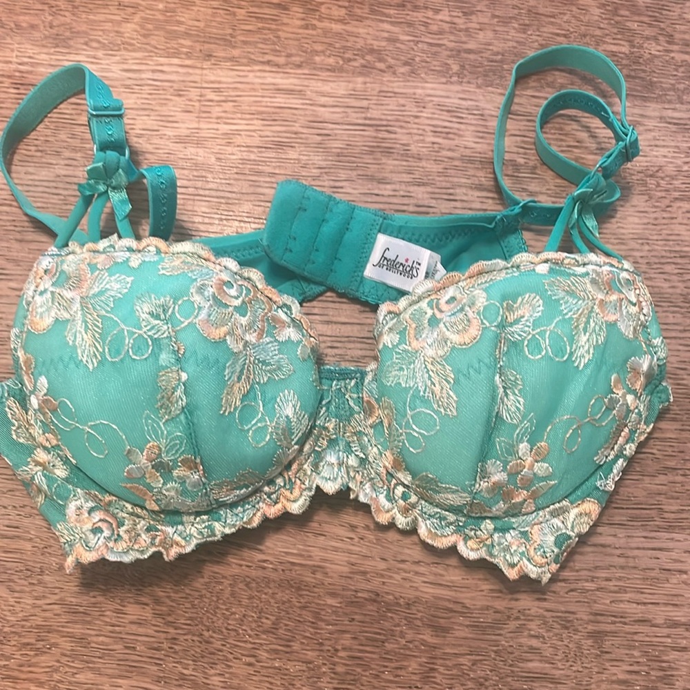 Fredericks of Hollywood Lace Balconnet Bra- Size 32B
